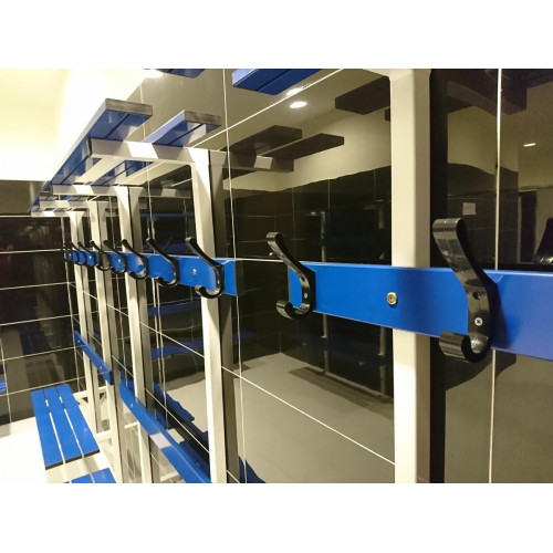 Banc de vestiaire mural avec dossier, porte-manteaux et porte-paquets