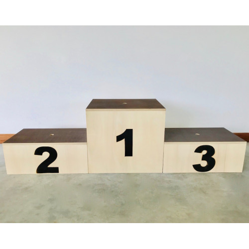 Lot de trois podiums bois - Made in France