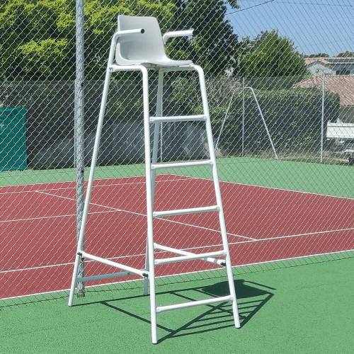 Chaise d'arbitre en acier