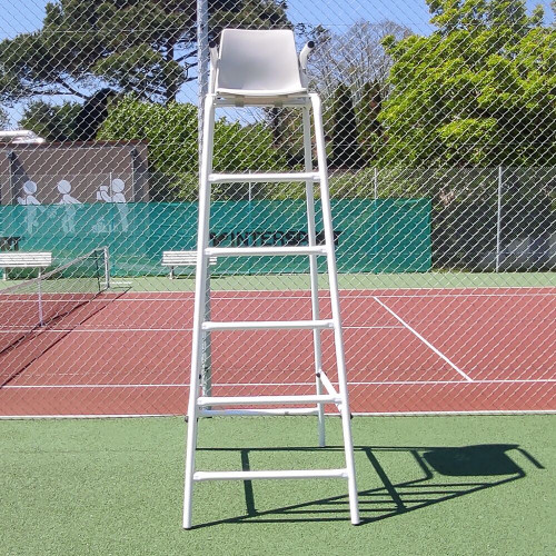 Chaise d'arbitre en acier