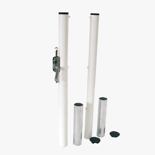 Poteaux de filet de tennis à fourreaux