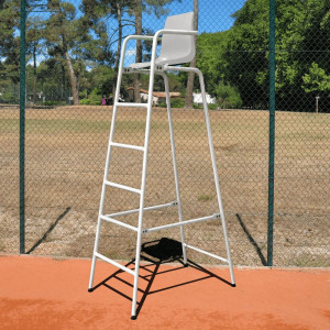 Chaise d'arbitre en acier laquée blanc